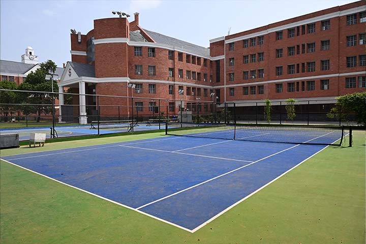TENNIS