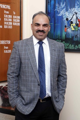 School Principal Sanjay Sachdeva Sir