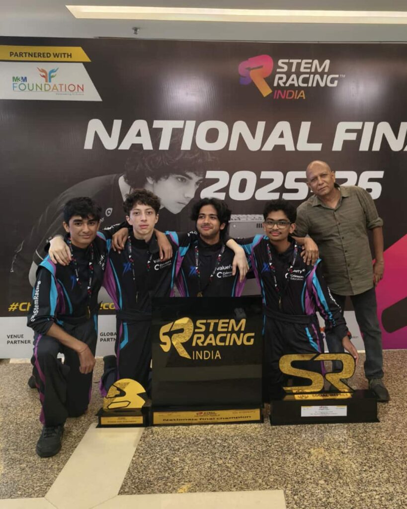 f1-in-school_04